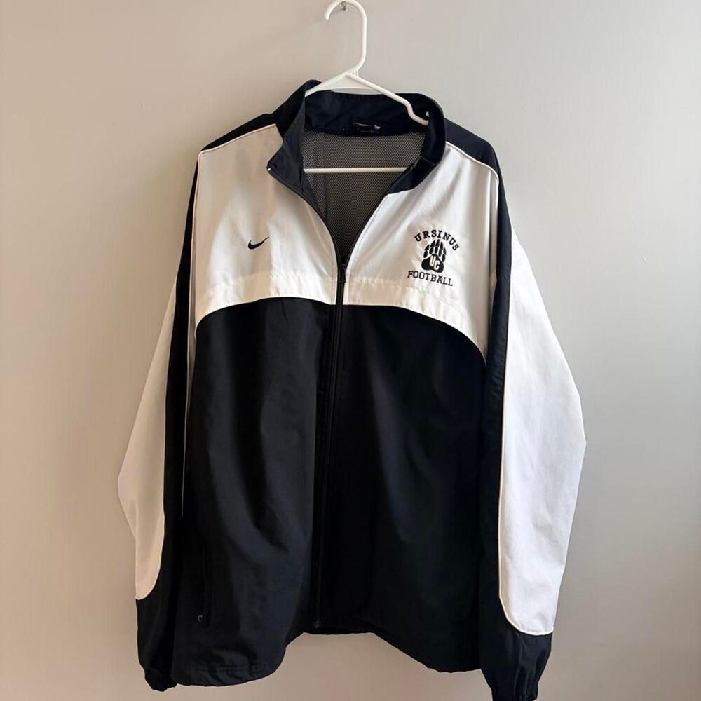 Nike Men's Black and White Jacket